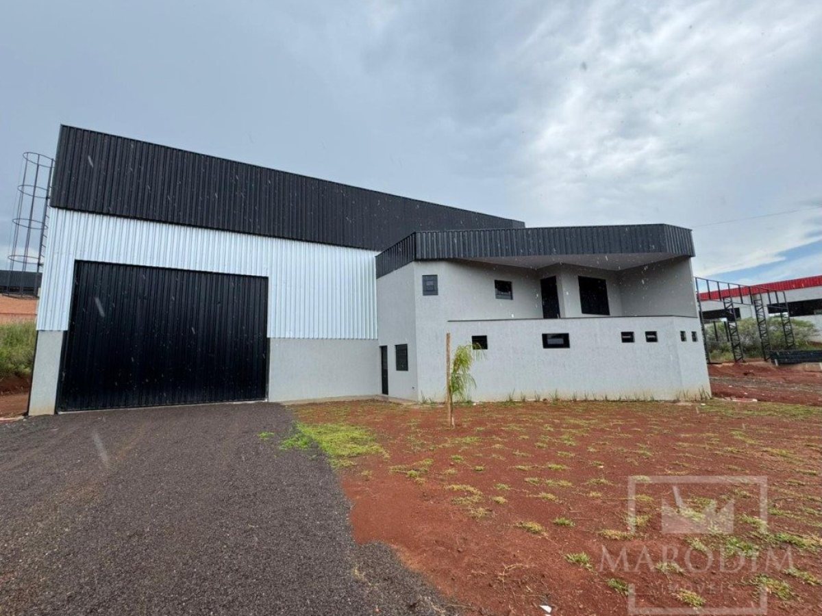 Pavilhão com 985m², Nao suíte, no bairro Distrito Industrial em Marau