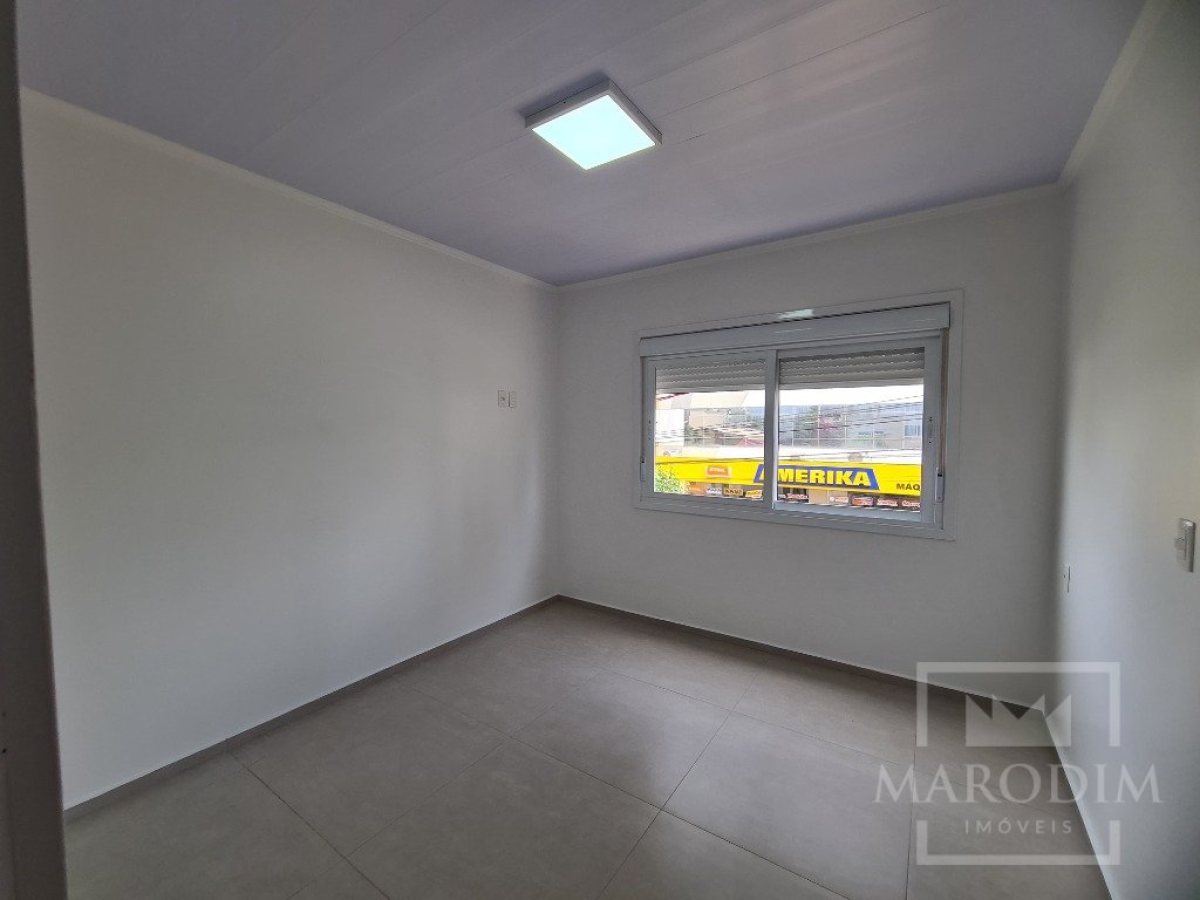 Salas/Conjuntos com 136m², Nao suíte, no bairro Centro em Marau