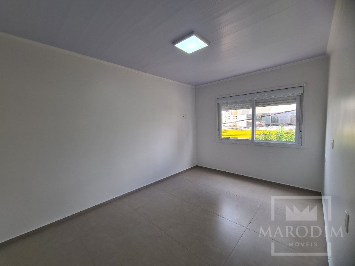 Salas/Conjuntos com 136m², Nao suíte, no bairro Centro em Marau