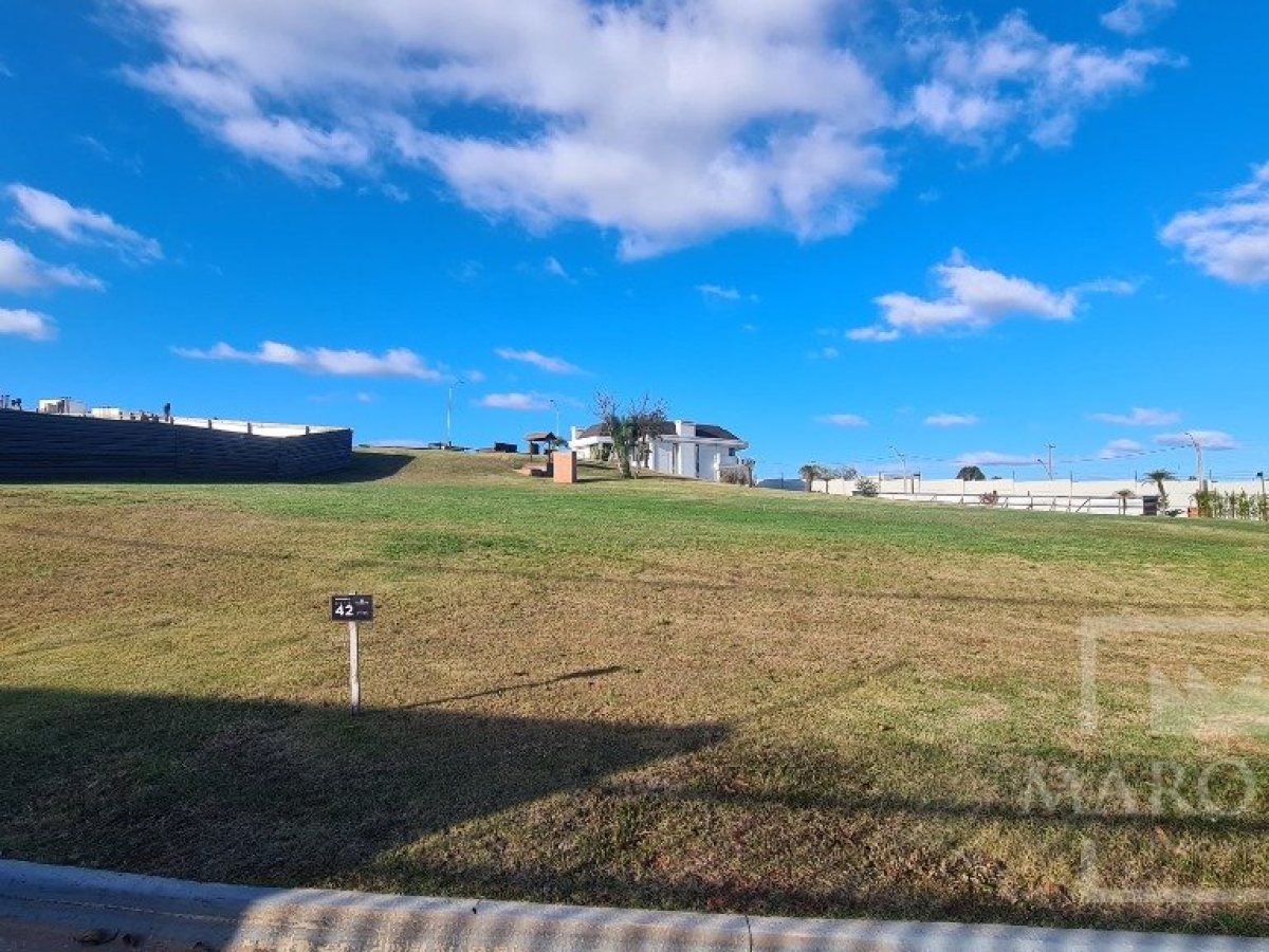 Terreno com 447m², Nao suíte, no bairro Rodovia ERS 324 em Marau