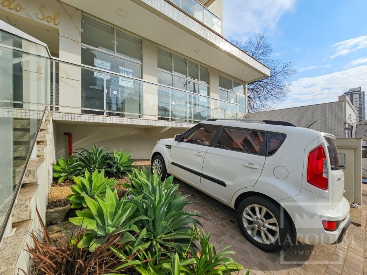 Salas/Conjuntos com 319m², Nao suíte, no bairro Centro em Marau