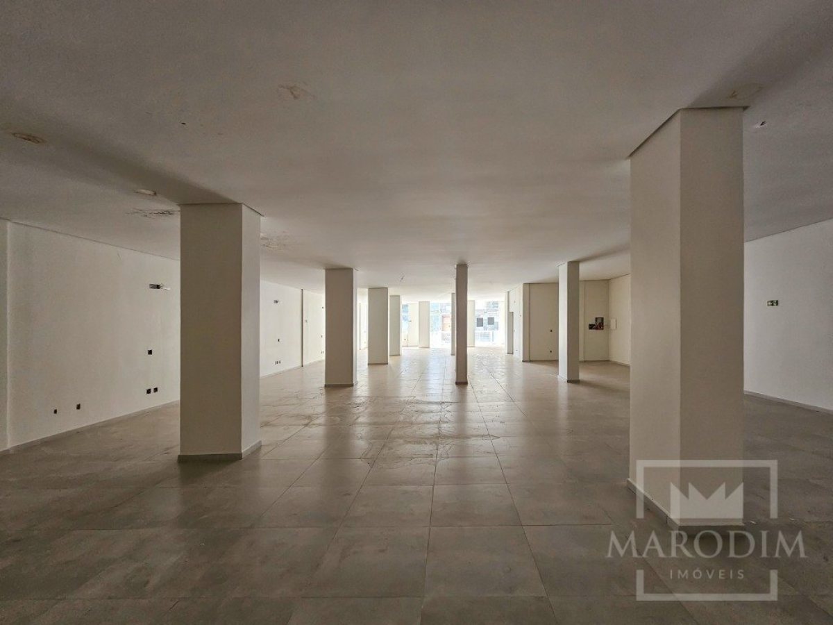 Salas/Conjuntos com 319m², Nao suíte, no bairro Centro em Marau