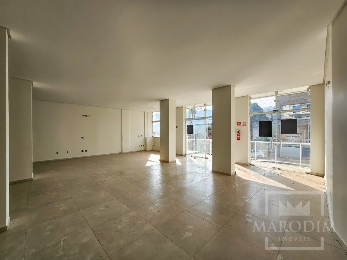 Salas/Conjuntos com 319m², Nao suíte, no bairro Centro em Marau