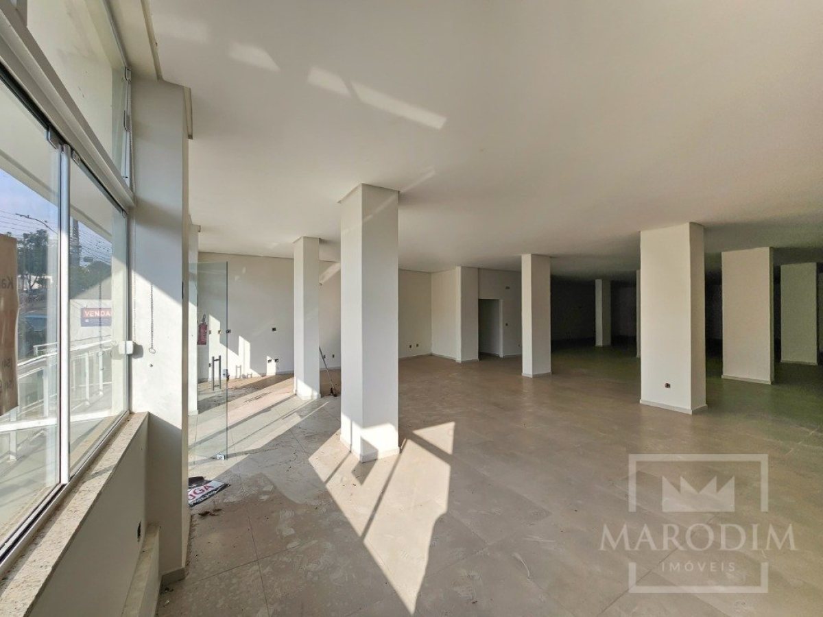 Salas/Conjuntos com 319m², Nao suíte, no bairro Centro em Marau