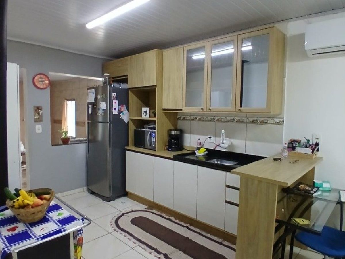 Casa com 198m², 3 dormitórios, Nao suíte, 4 vagas, no bairro Colinas Nova Marau em Marau