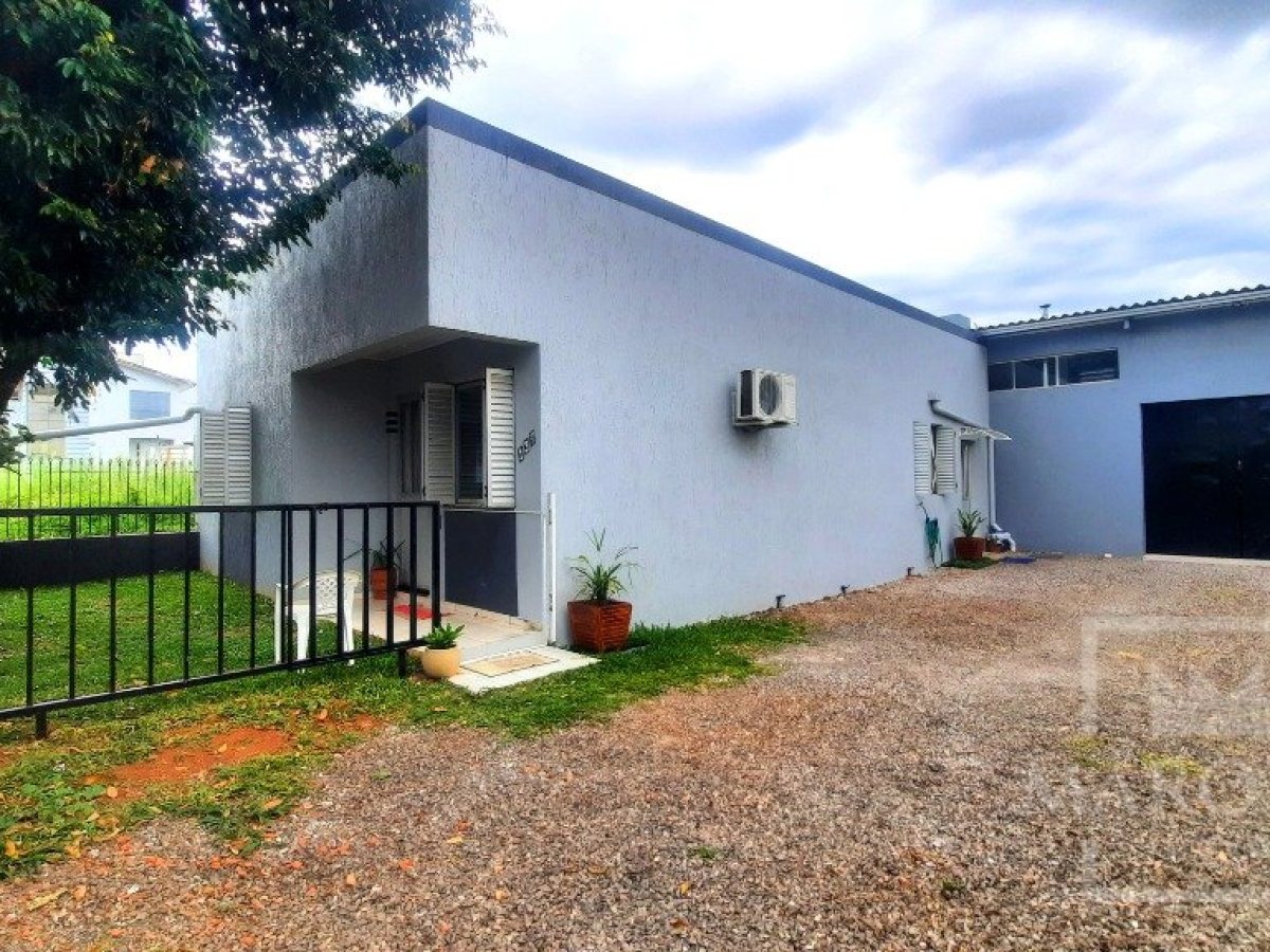 Casa com 198m², 3 dormitórios, Nao suíte, 4 vagas, no bairro Colinas Nova Marau em Marau