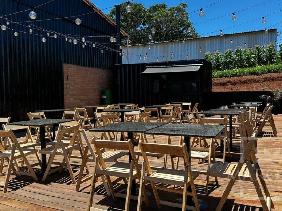 Oportunidade de Negócio com 254m², Nao suíte, no bairro Colinas Nova Marau em Marau