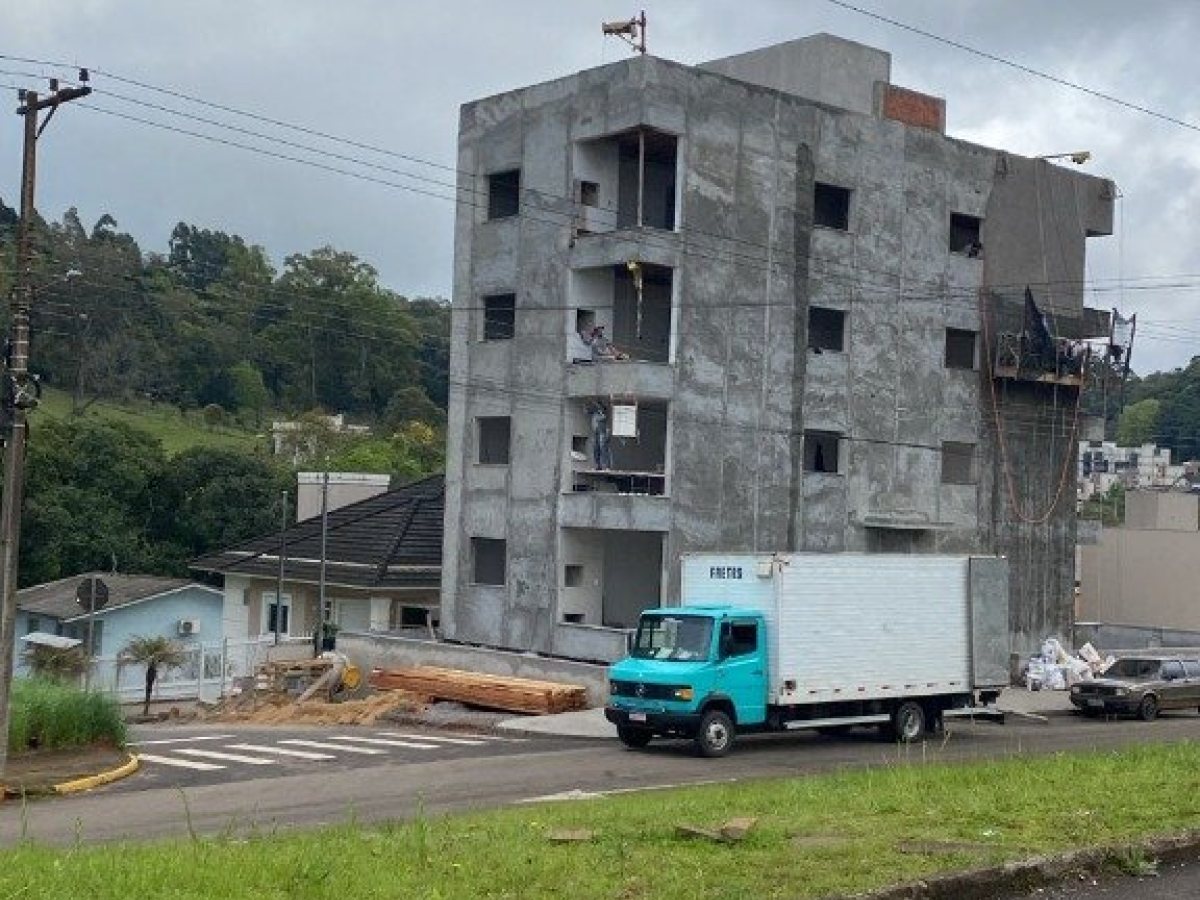 Apartamento com 57m², 2 dormitórios, Nao suíte, 1 vaga, no bairro Guadalupe em Marau