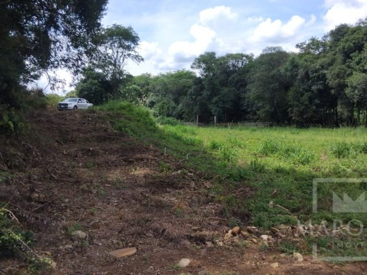 Sítio com 14000m², Nao suíte, no bairro Interior em Marau