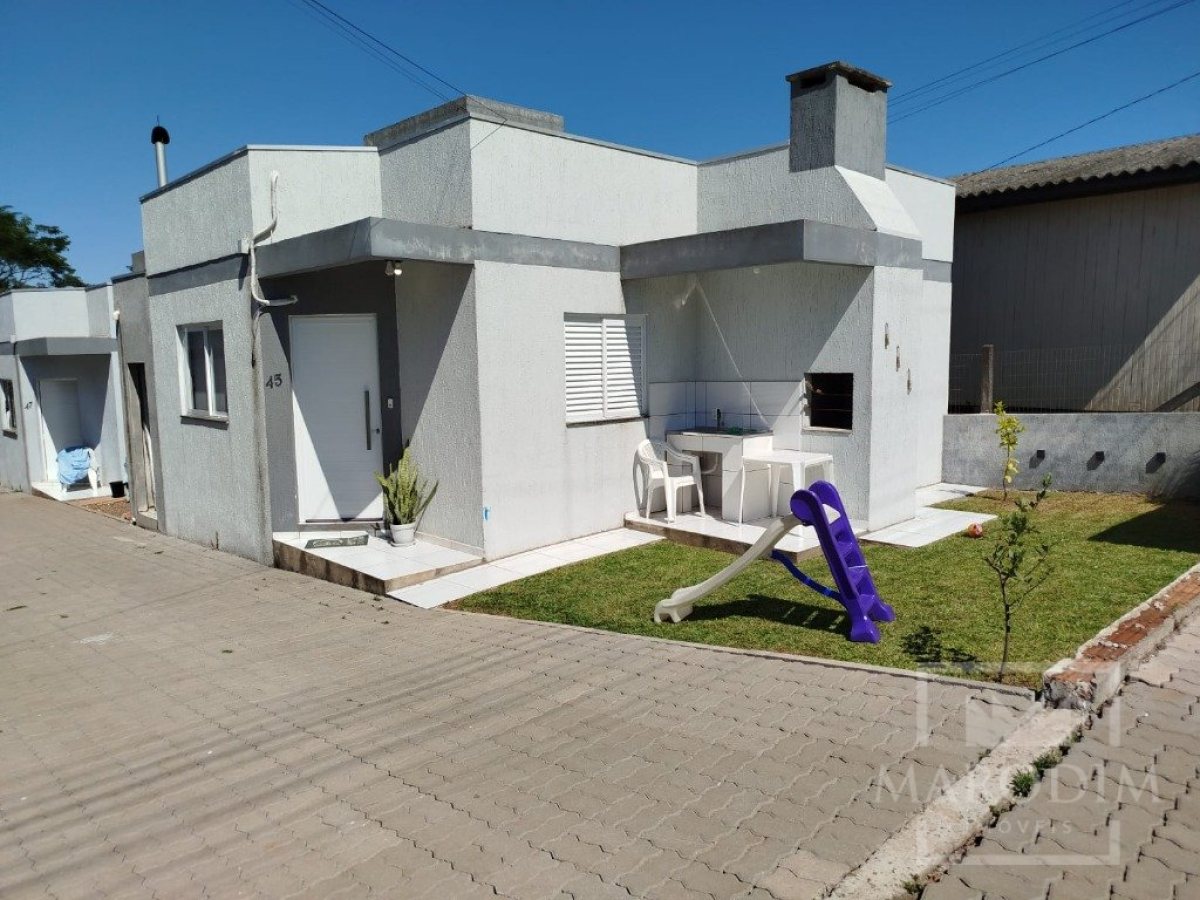 Casa com 49m², 2 dormitórios, Nao suíte, 1 vaga, no bairro Constante Fuga em Marau