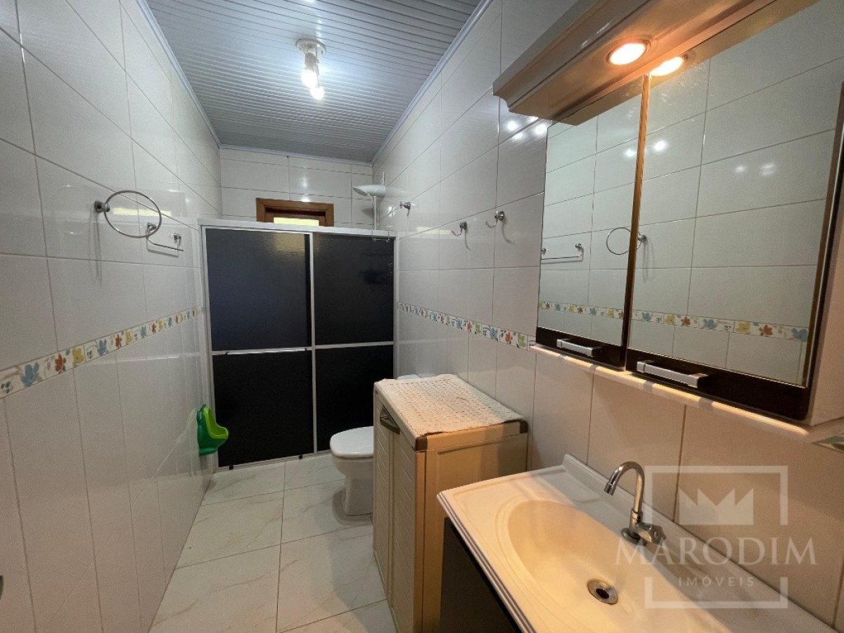 Sítio com 5156m², 3 dormitórios, Sim suíte, no bairro Interior em Marau