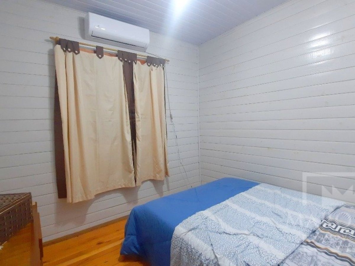 Sítio com 4695m², 2 dormitórios, Nao suíte, no bairro Interior em Marau