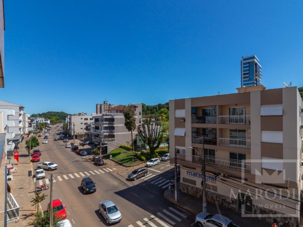 Apartamento com 122m², 3 dormitórios, Sim suíte, 1 vaga, no bairro Centro em Marau