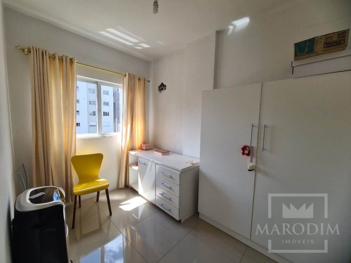 Apartamento com 94m², 3 dormitórios, Nao suíte, 2 vagas, no bairro Centro em Marau