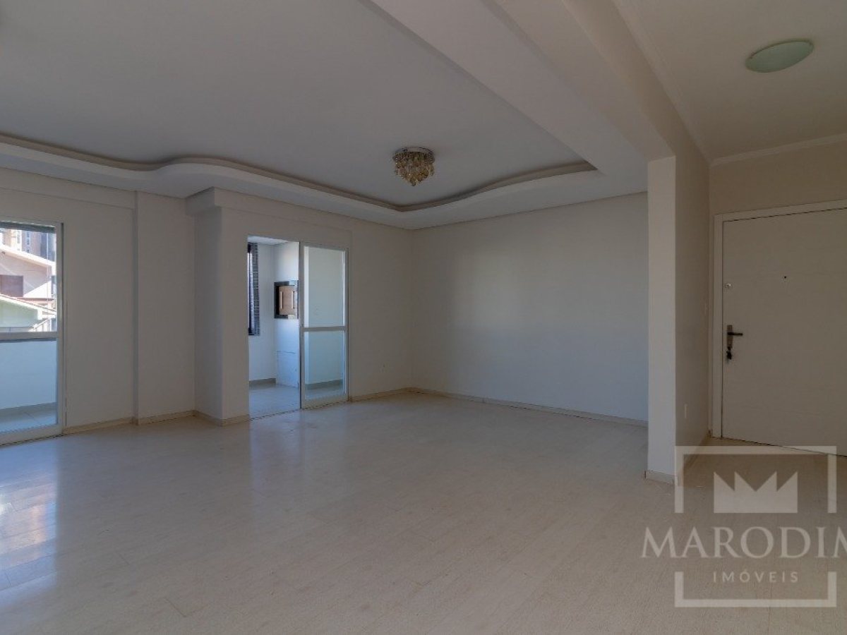 Apartamento com 261m², 3 dormitórios, Sim suíte, 2 vagas, no bairro Centro em Marau