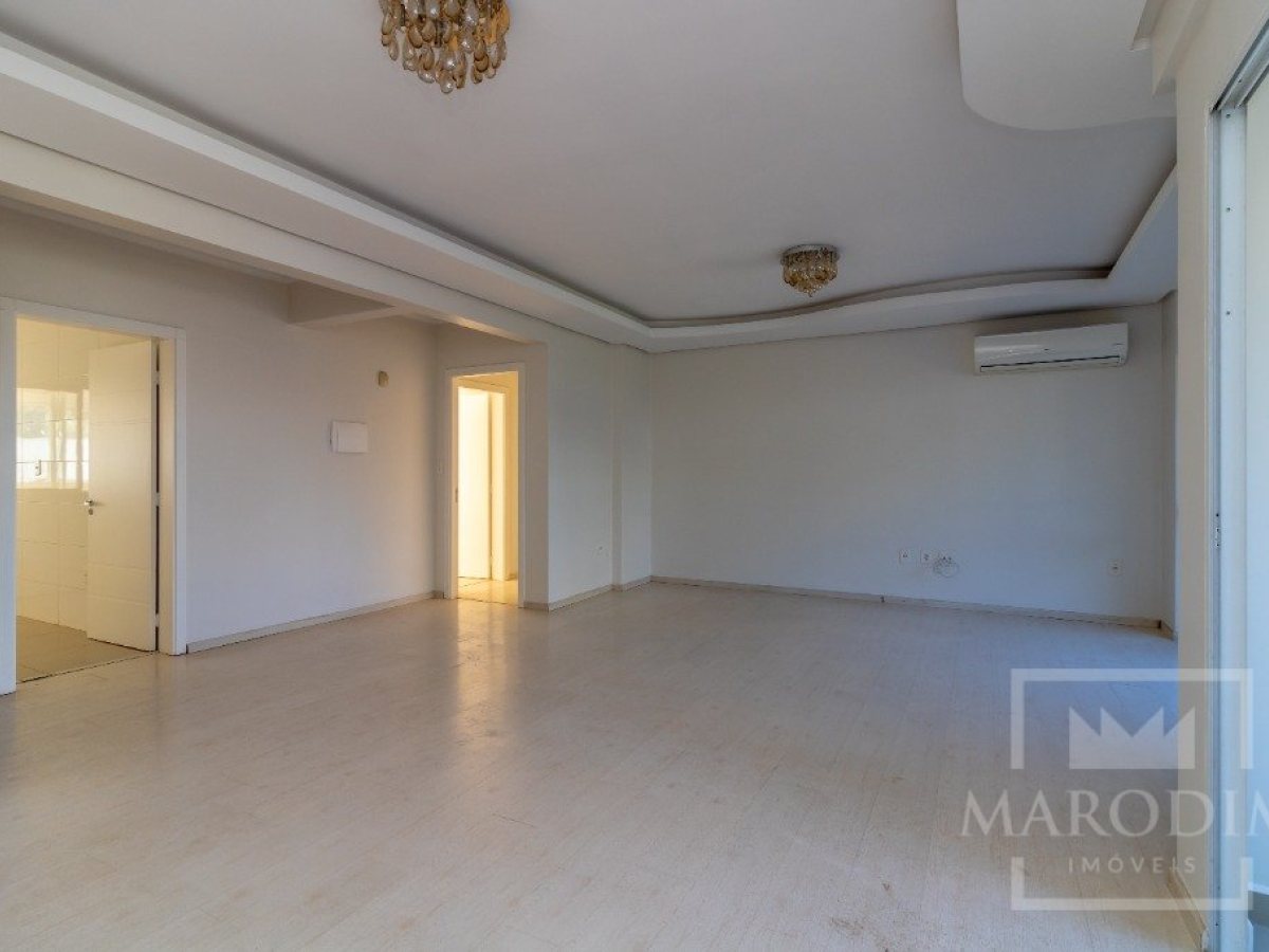 Apartamento com 261m², 3 dormitórios, Sim suíte, 2 vagas, no bairro Centro em Marau