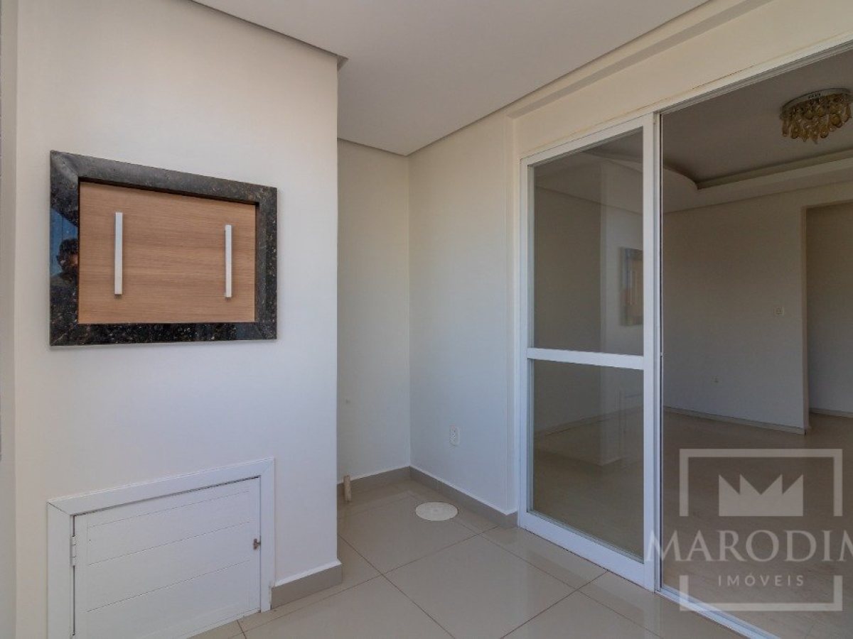 Apartamento com 261m², 3 dormitórios, Sim suíte, 2 vagas, no bairro Centro em Marau
