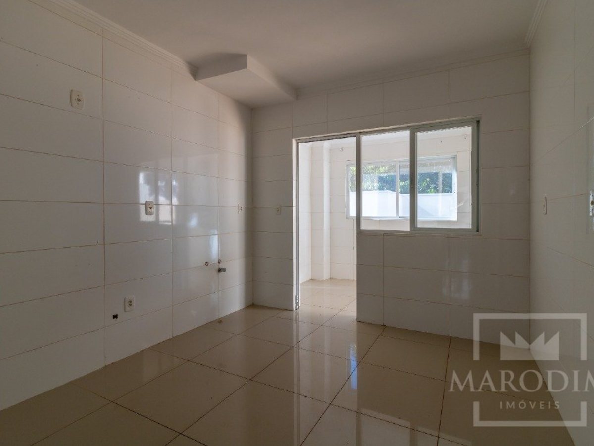 Apartamento com 261m², 3 dormitórios, Sim suíte, 2 vagas, no bairro Centro em Marau