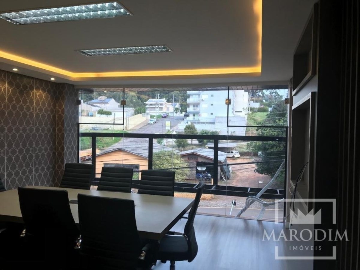 Salas/Conjuntos com 186m², Nao suíte, no bairro Centro em Marau