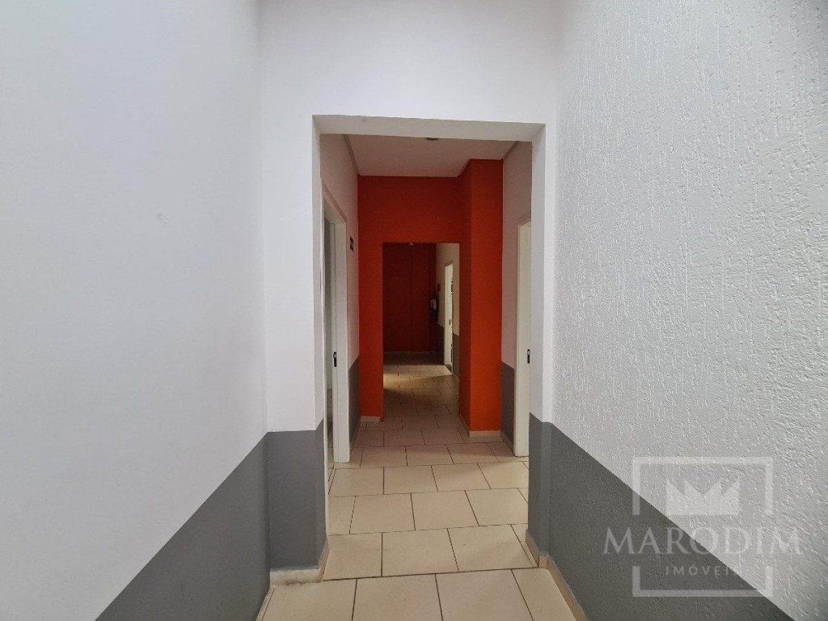 Salas/Conjuntos com 176m², Nao suíte, no bairro Centro em Marau