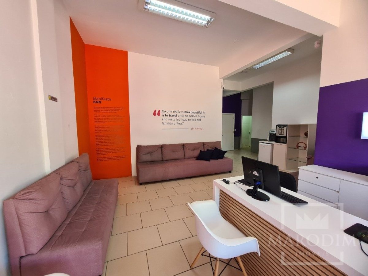 Salas/Conjuntos com 176m², Nao suíte, no bairro Centro em Marau