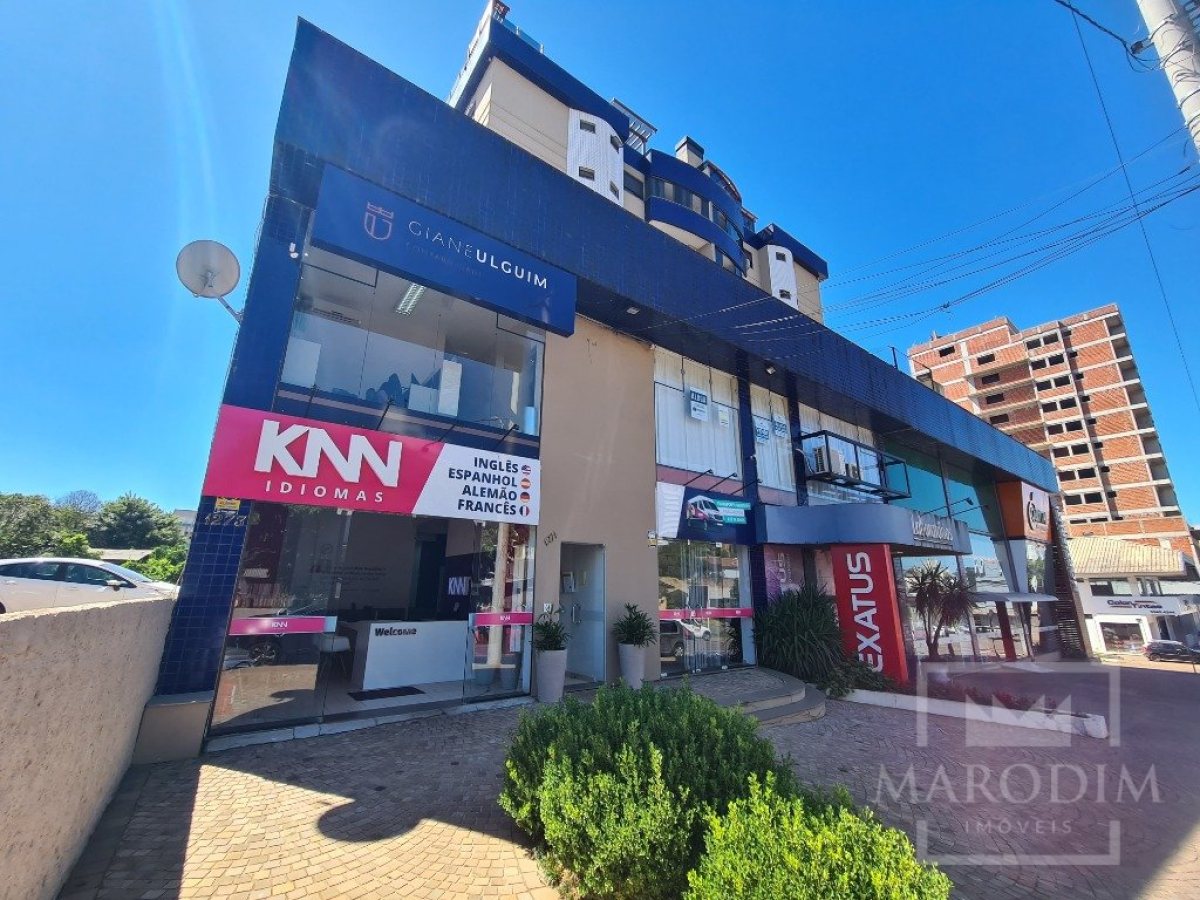 Salas/Conjuntos com 176m², Nao suíte, no bairro Centro em Marau