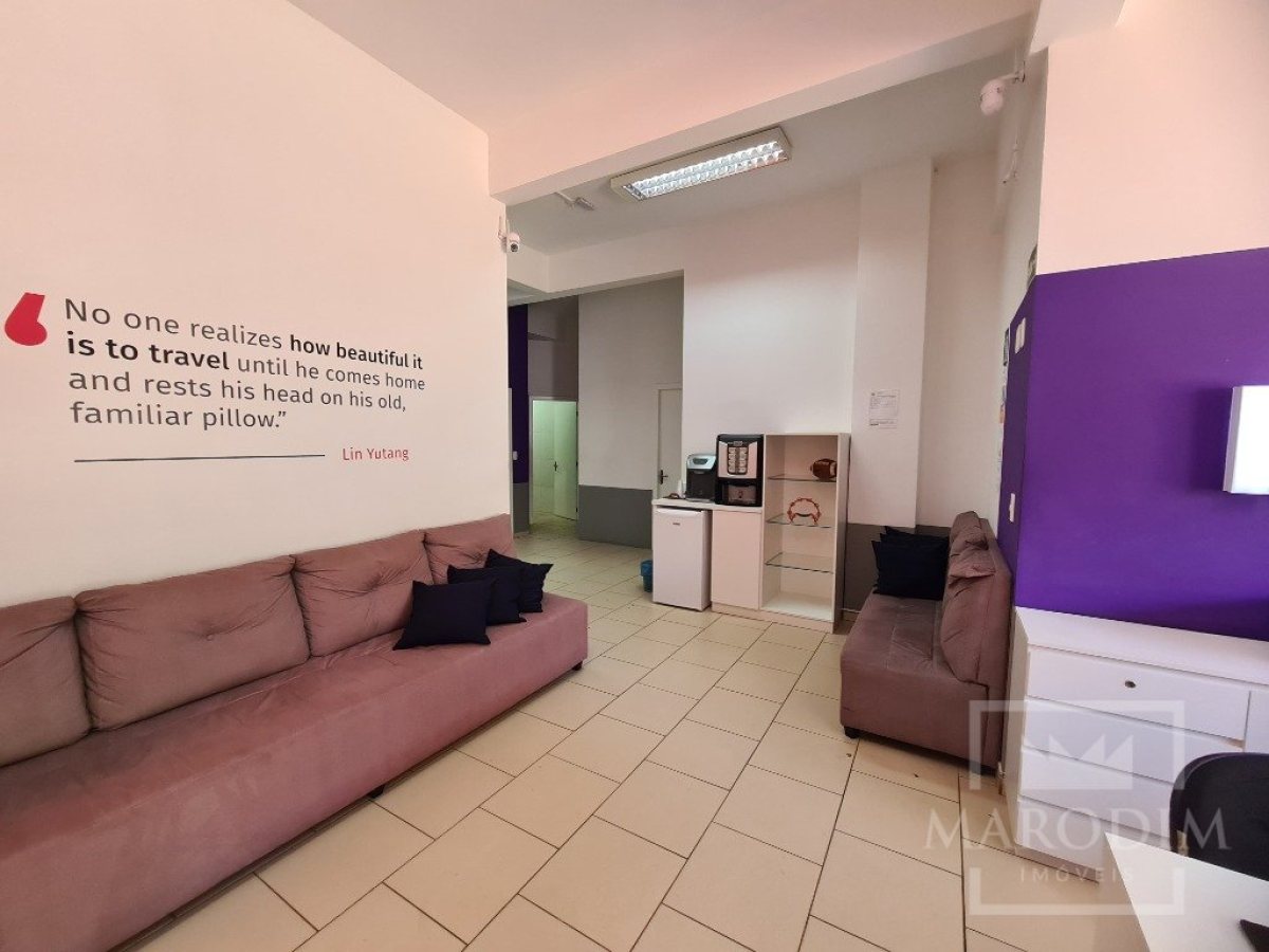 Salas/Conjuntos com 176m², Nao suíte, no bairro Centro em Marau