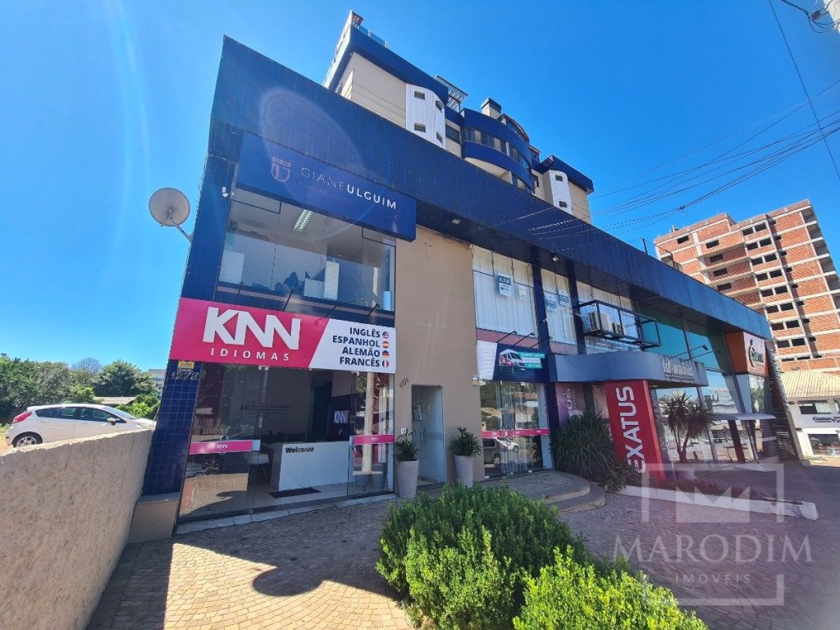 Salas/Conjuntos com 176m², Nao suíte, no bairro Centro em Marau