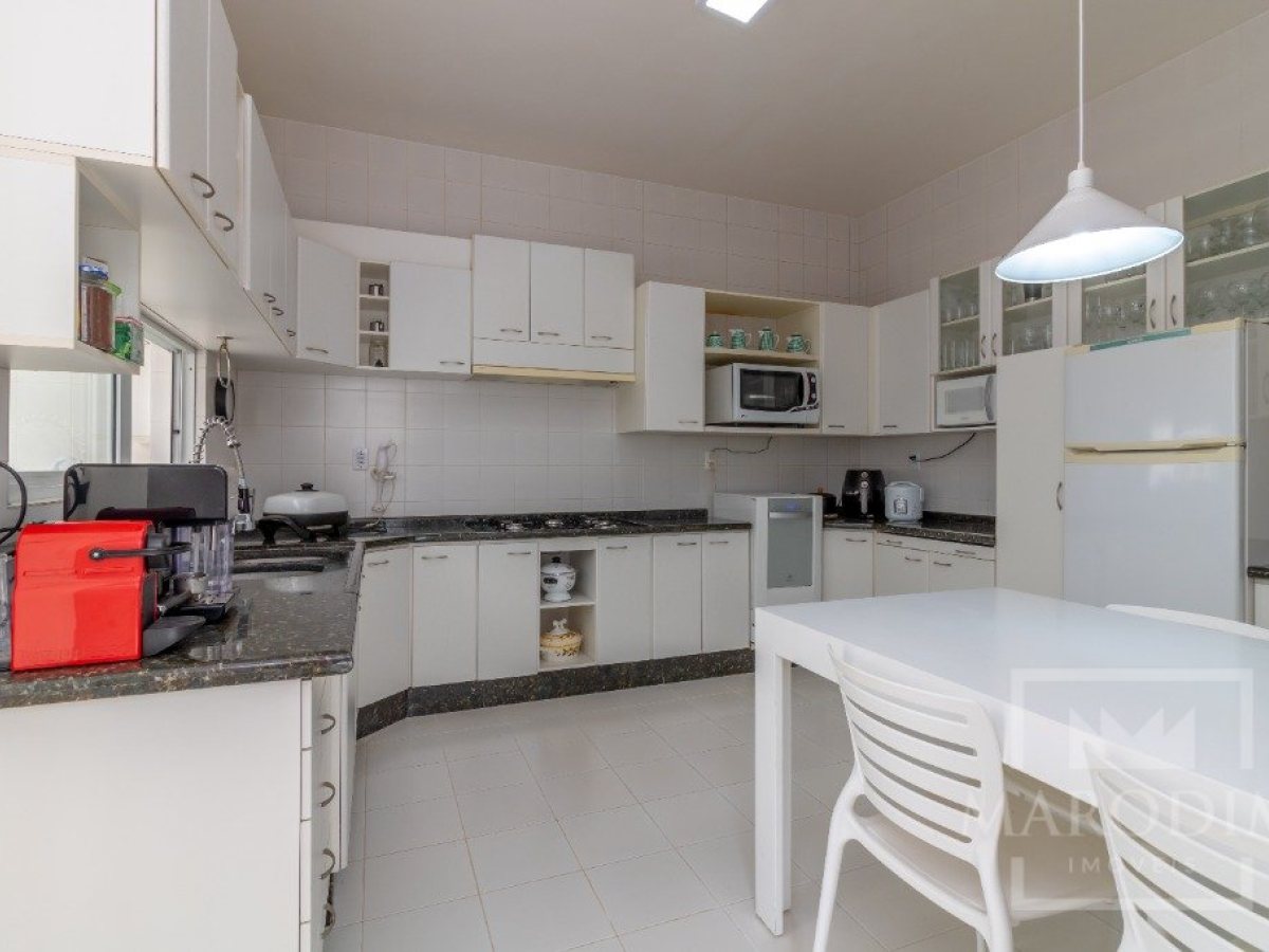 Casa com 680m², 3 dormitórios, Sim suíte, 3 vagas, no bairro Bosque em Marau