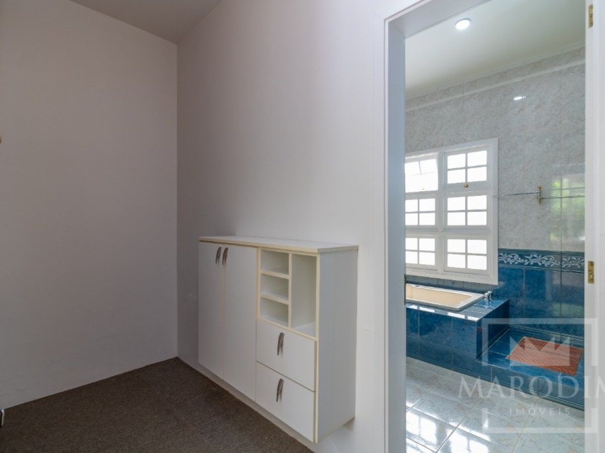 Casa com 680m², 3 dormitórios, Sim suíte, 3 vagas, no bairro Bosque em Marau