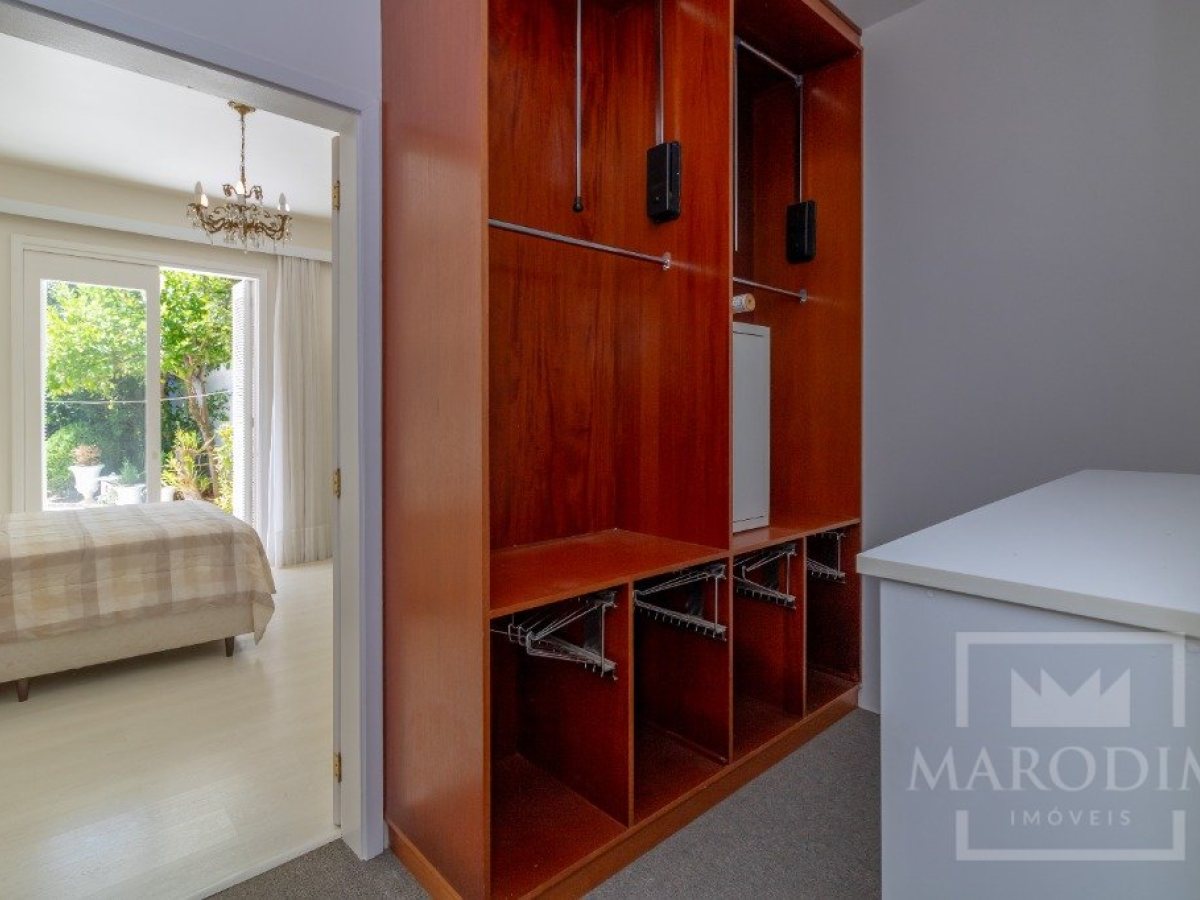 Casa com 680m², 3 dormitórios, Sim suíte, 3 vagas, no bairro Bosque em Marau