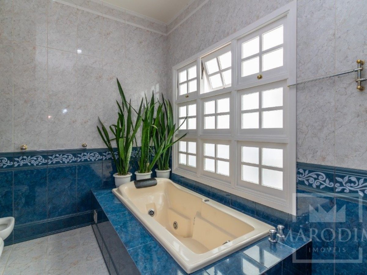 Casa com 680m², 3 dormitórios, Sim suíte, 3 vagas, no bairro Bosque em Marau