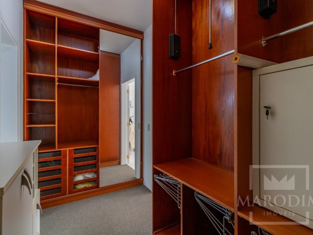 Casa com 680m², 3 dormitórios, Sim suíte, 3 vagas, no bairro Bosque em Marau