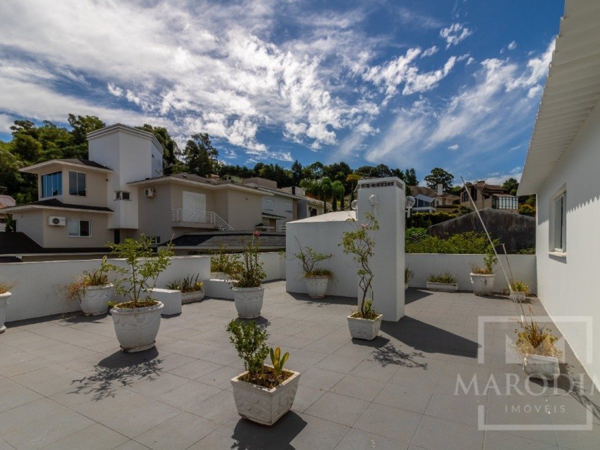 Casa com 680m², 3 dormitórios, Sim suíte, 3 vagas, no bairro Bosque em Marau