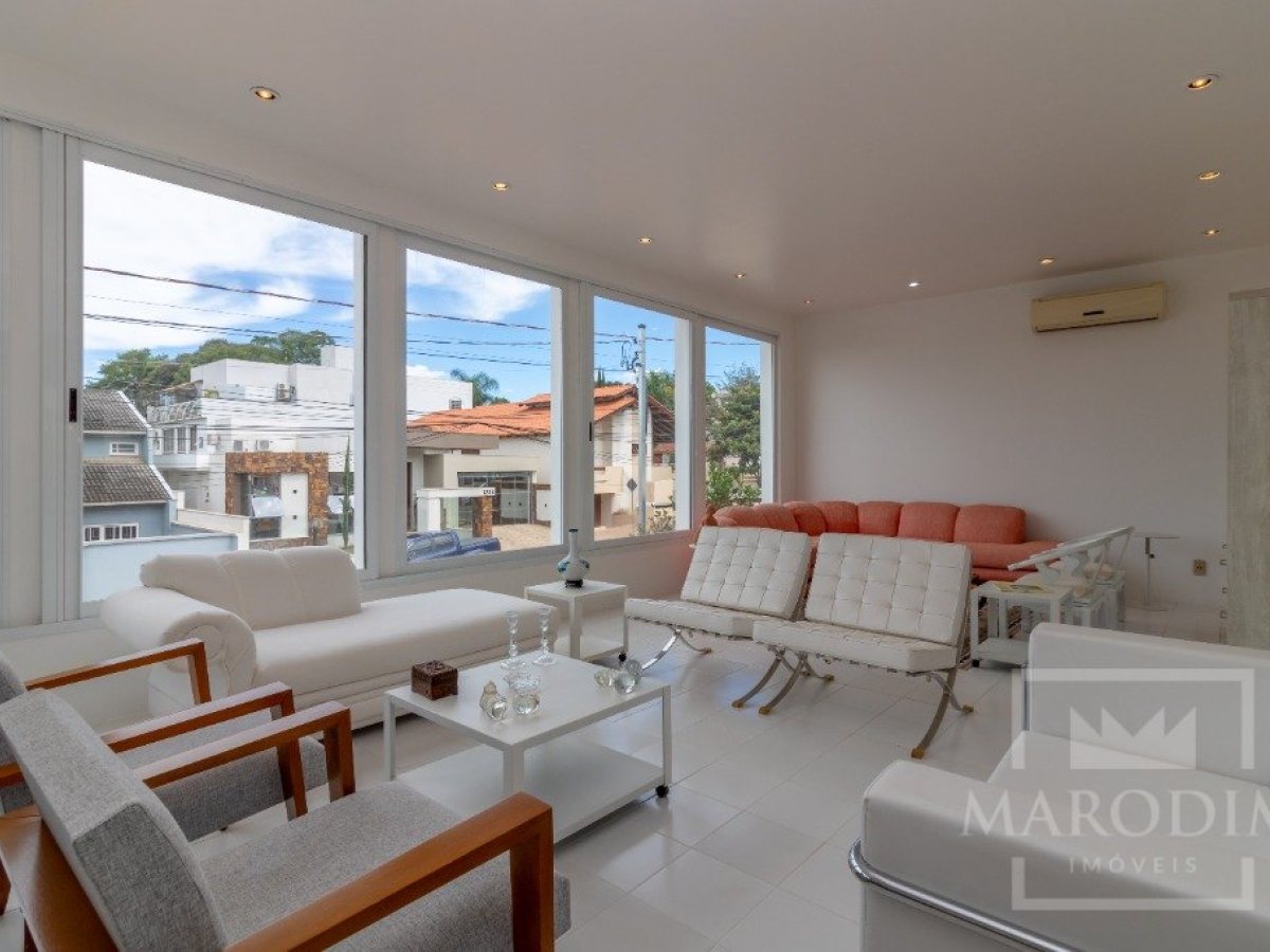 Casa com 680m², 3 dormitórios, Sim suíte, 3 vagas, no bairro Bosque em Marau