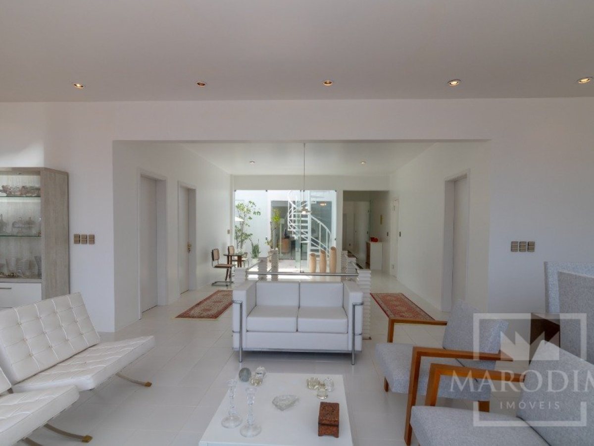 Casa com 680m², 3 dormitórios, Sim suíte, 3 vagas, no bairro Bosque em Marau