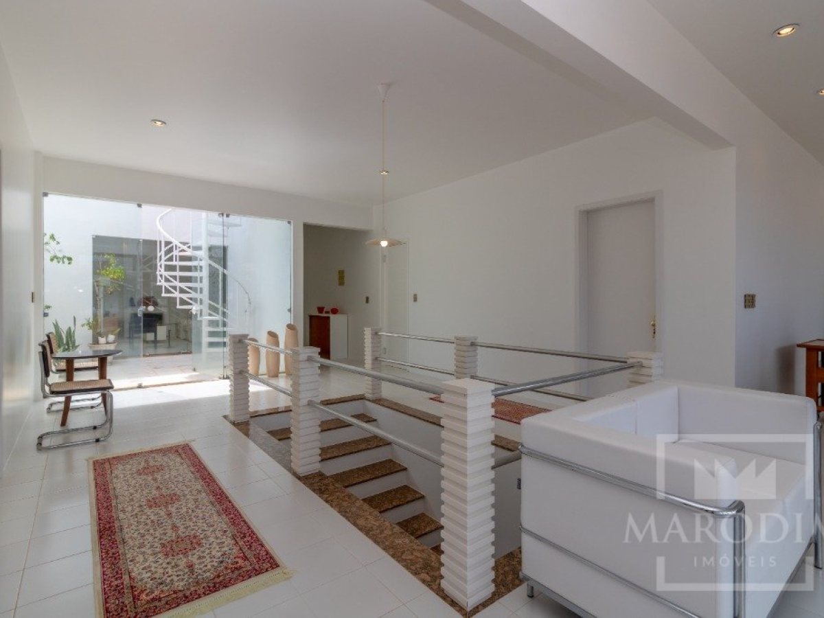 Casa com 680m², 3 dormitórios, Sim suíte, 3 vagas, no bairro Bosque em Marau