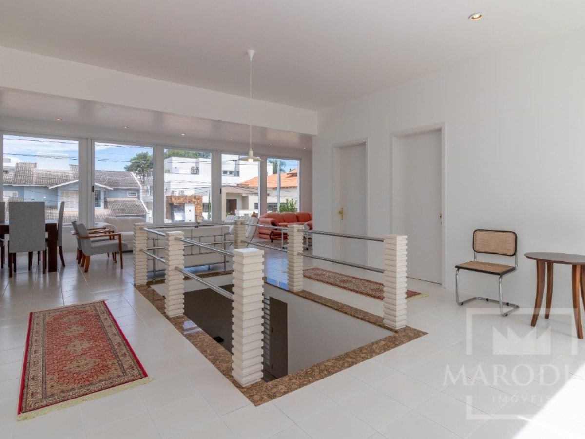 Casa com 680m², 3 dormitórios, Sim suíte, 3 vagas, no bairro Bosque em Marau