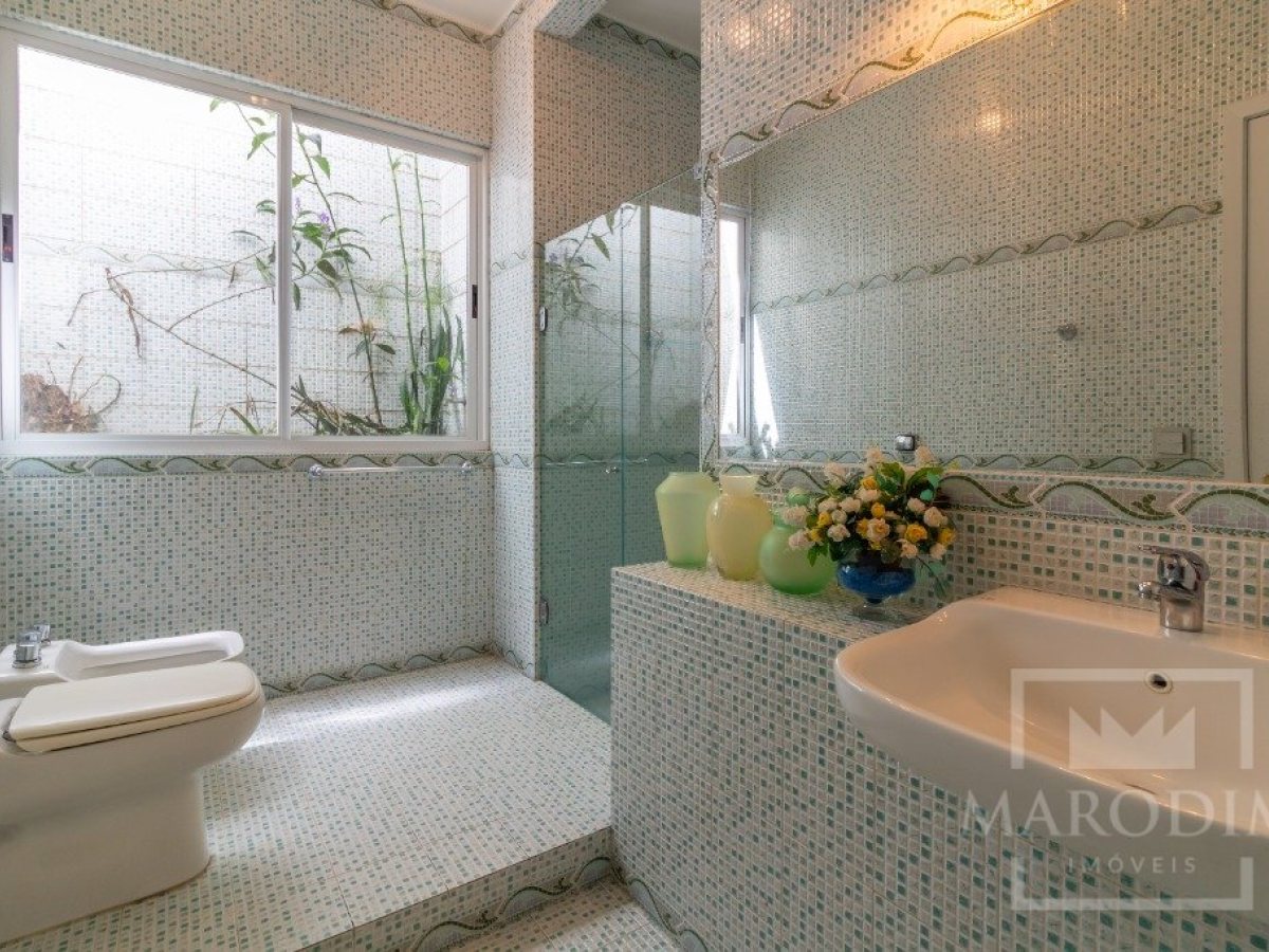 Casa com 680m², 3 dormitórios, Sim suíte, 3 vagas, no bairro Bosque em Marau