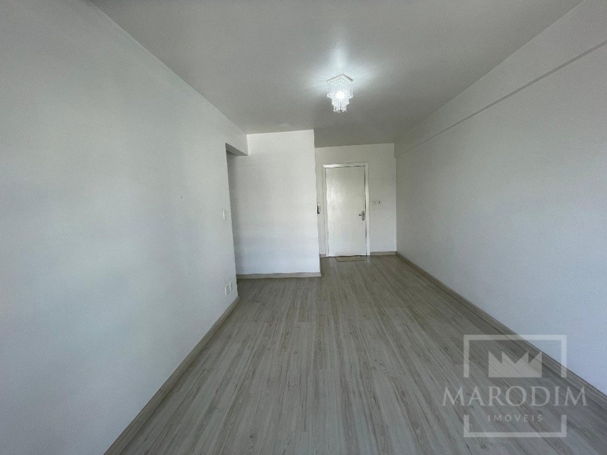 Apartamento com 115m², 3 dormitórios, Nao suíte, 1 vaga, no bairro Centro em Marau