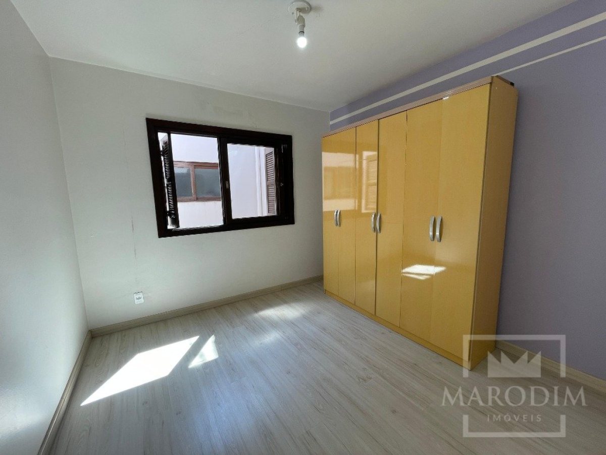 Apartamento com 115m², 3 dormitórios, Nao suíte, 1 vaga, no bairro Centro em Marau