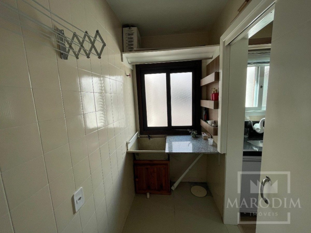 Apartamento com 115m², 3 dormitórios, Nao suíte, 1 vaga, no bairro Centro em Marau