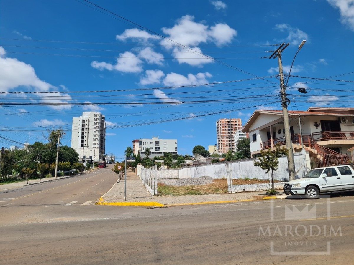 Terreno com 274m², Nao suíte, no bairro Centro em Marau