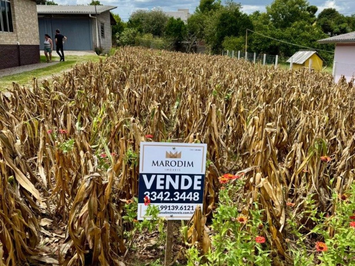 Terreno com 480m², Nao suíte, no bairro Santa Lucia em Marau