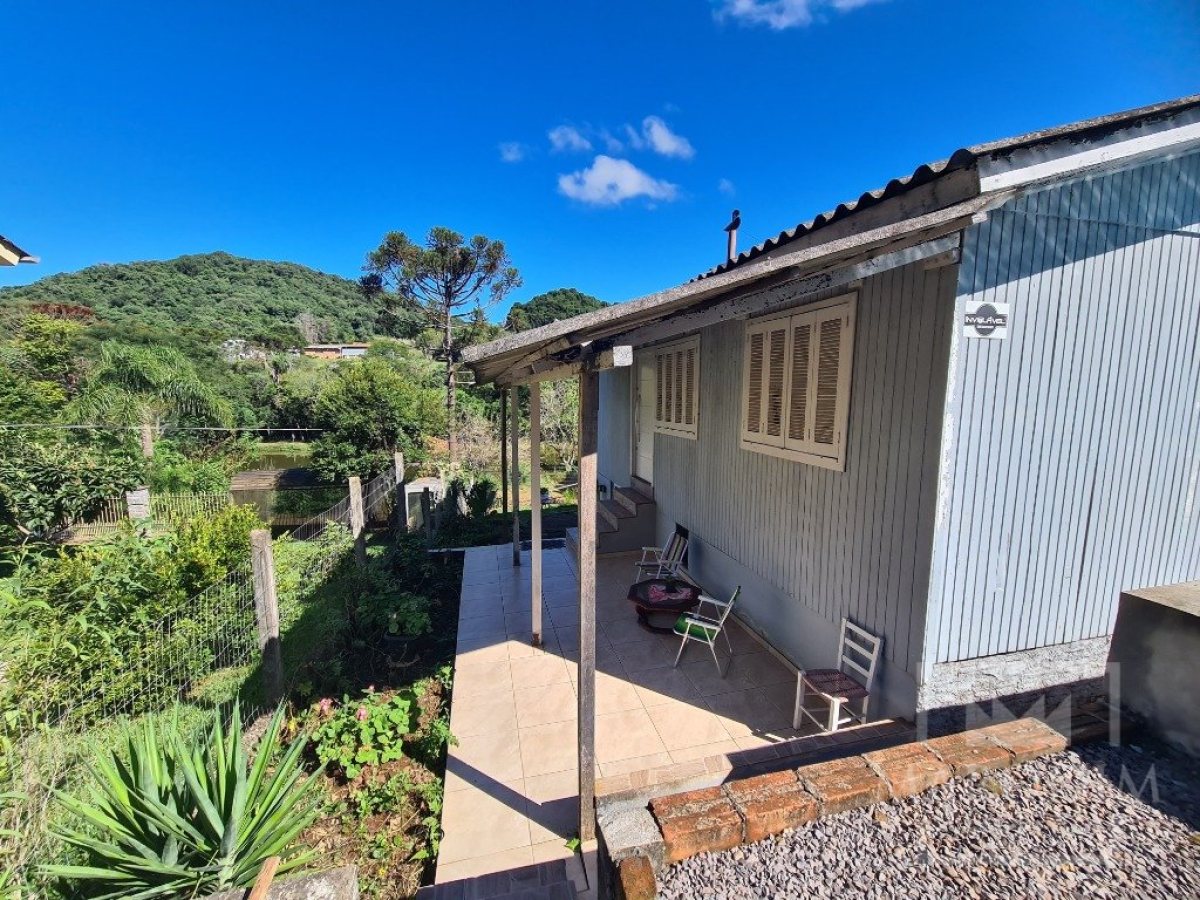 Casa com 63m², 2 dormitórios, Nao suíte, no bairro Gruta do Rio Marau em Marau