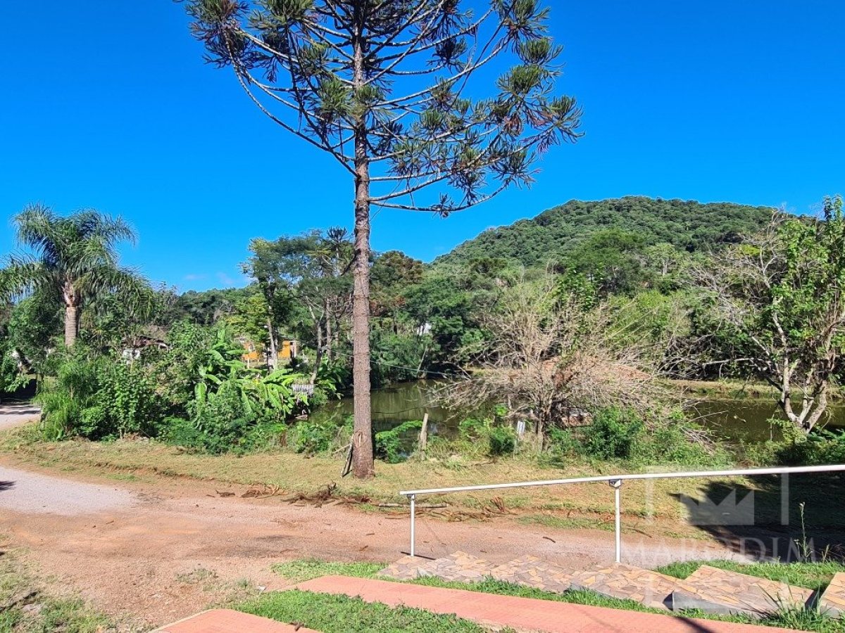 Casa com 63m², 2 dormitórios, Nao suíte, no bairro Gruta do Rio Marau em Marau