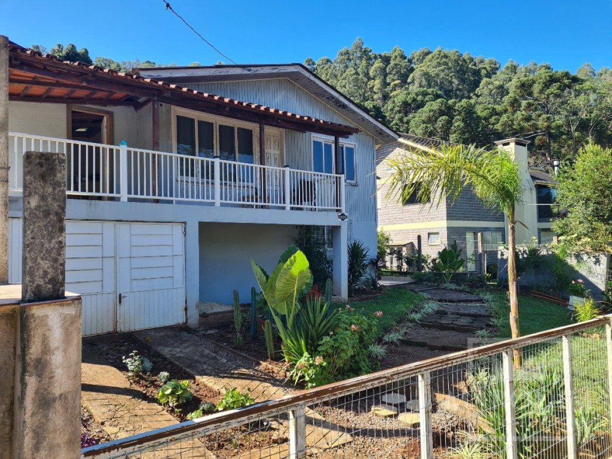 Casa com 63m², 2 dormitórios, Nao suíte, no bairro Gruta do Rio Marau em Marau