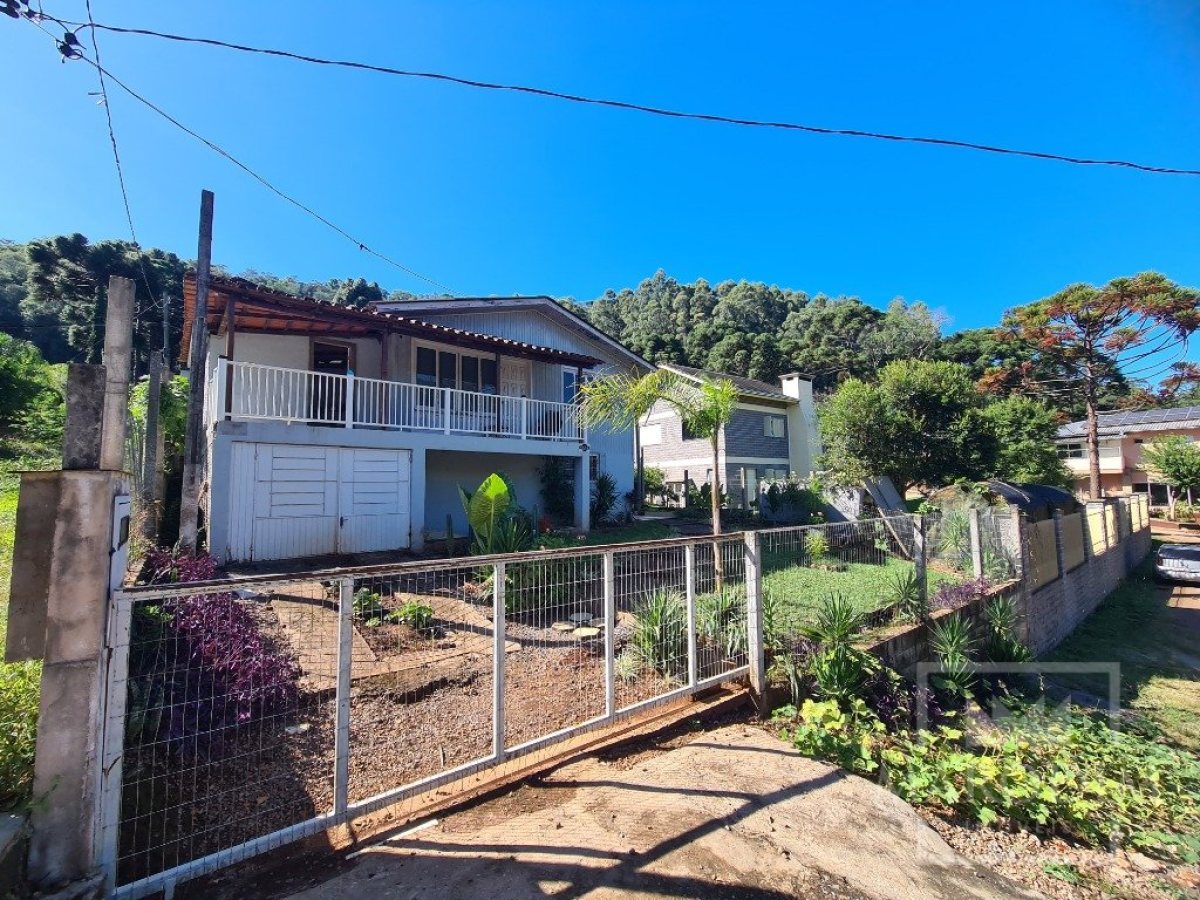 Casa com 63m², 2 dormitórios, Nao suíte, no bairro Gruta do Rio Marau em Marau