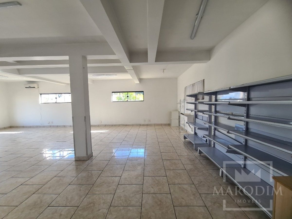 Loja com 120m², Nao suíte, no bairro José Primo Bernardi em Marau