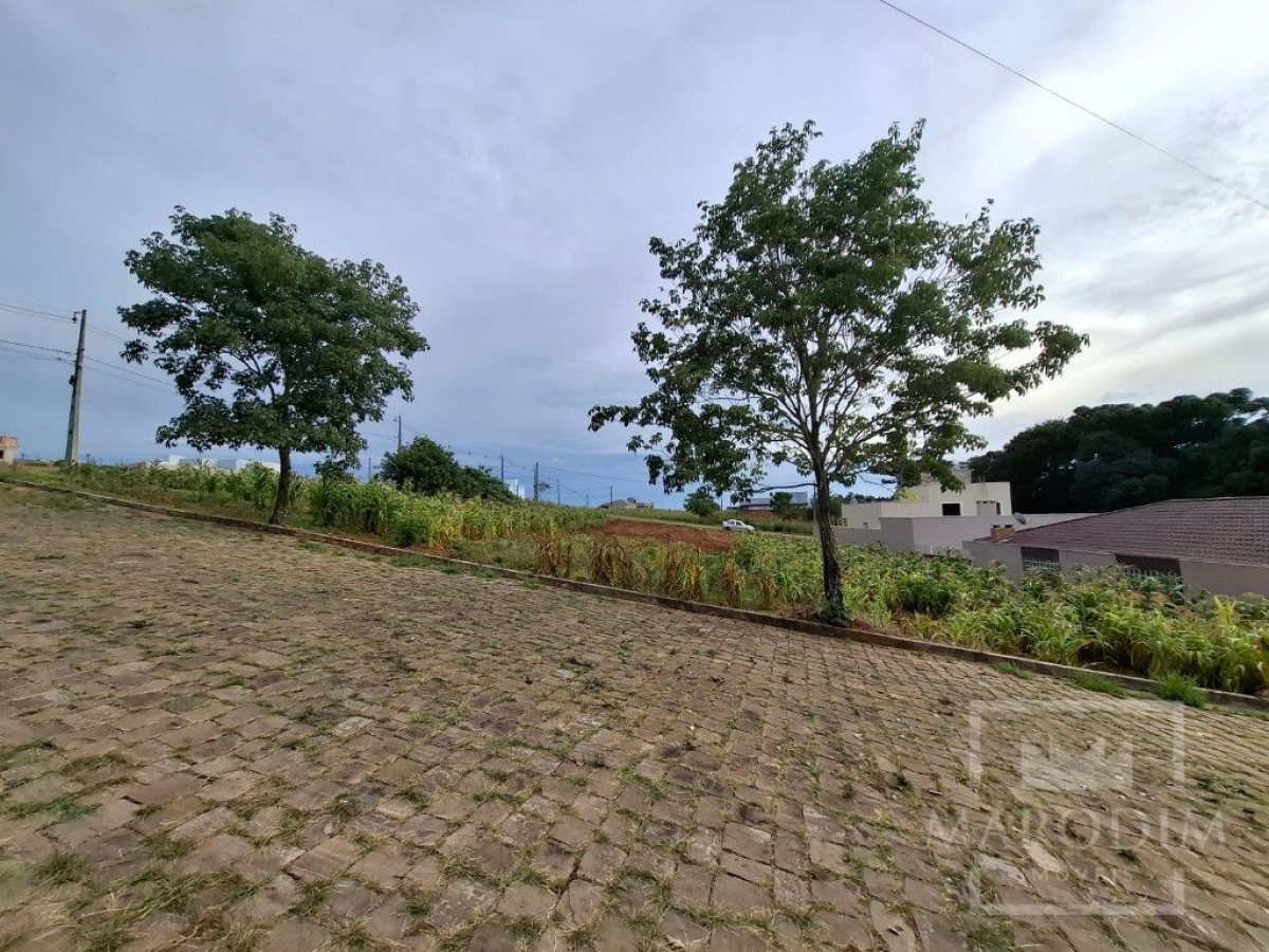 Terreno com 308m², Nao suíte, no bairro Villa Bella em Marau